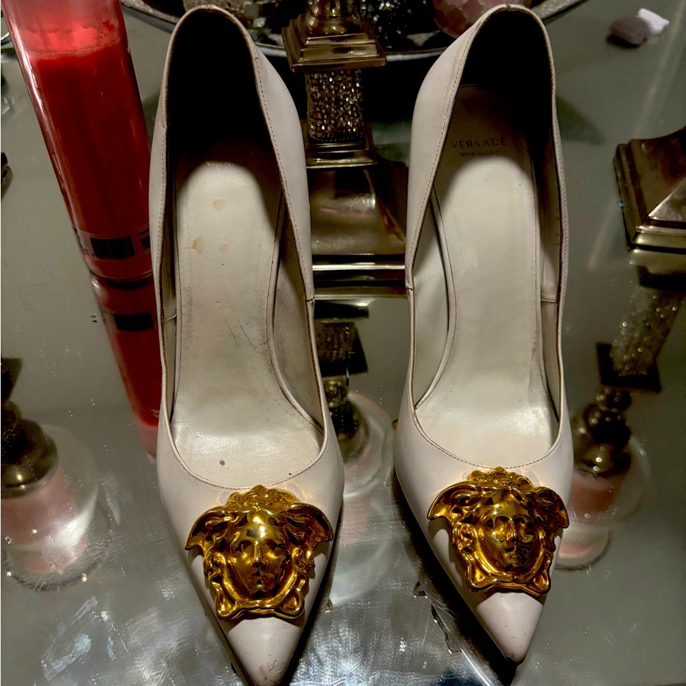 💯% Authentic Versace heels
